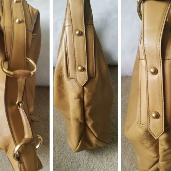 Authentic Gucci Tan Leather Hobo Horsebit Bag - Picture 3 of 9